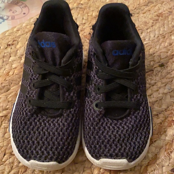 Adidas shoes!!! - Picture 3 of 6